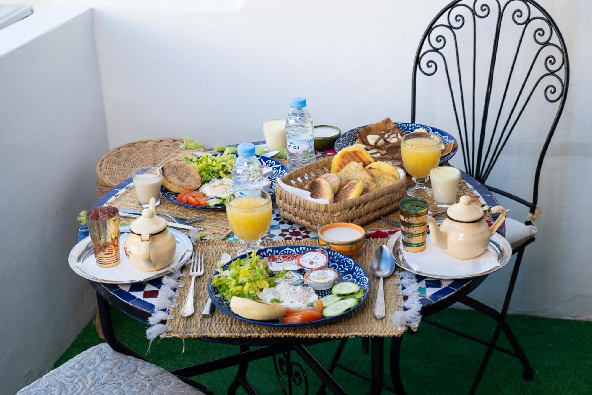 Dar Al Ghazal Hotel Танжер Екстериор снимка